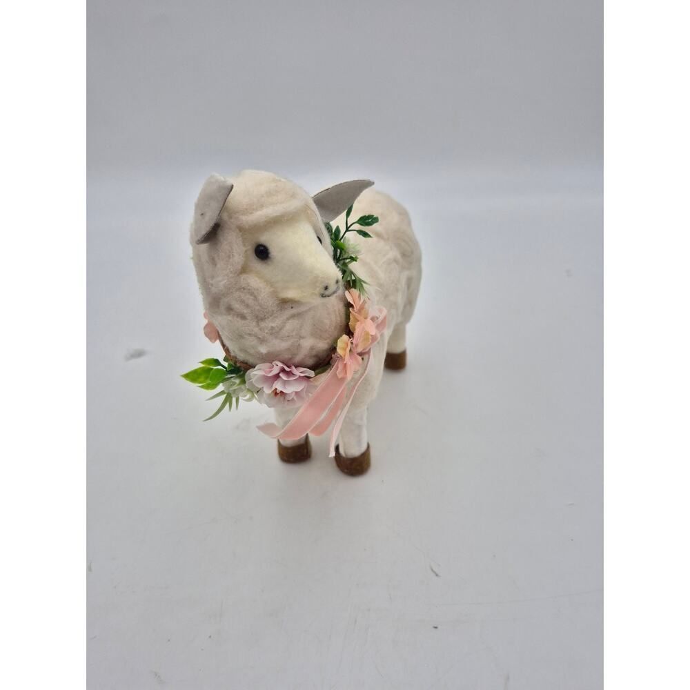 Resin Lambs W/Floral Garland‎ by Valerie Parr Hill "RARE' NIB - Picture 4 of 12